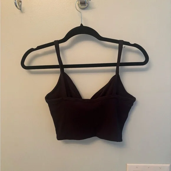 Wilfred black cropped Twist-Front Tank Top - Picture 3 of 3
